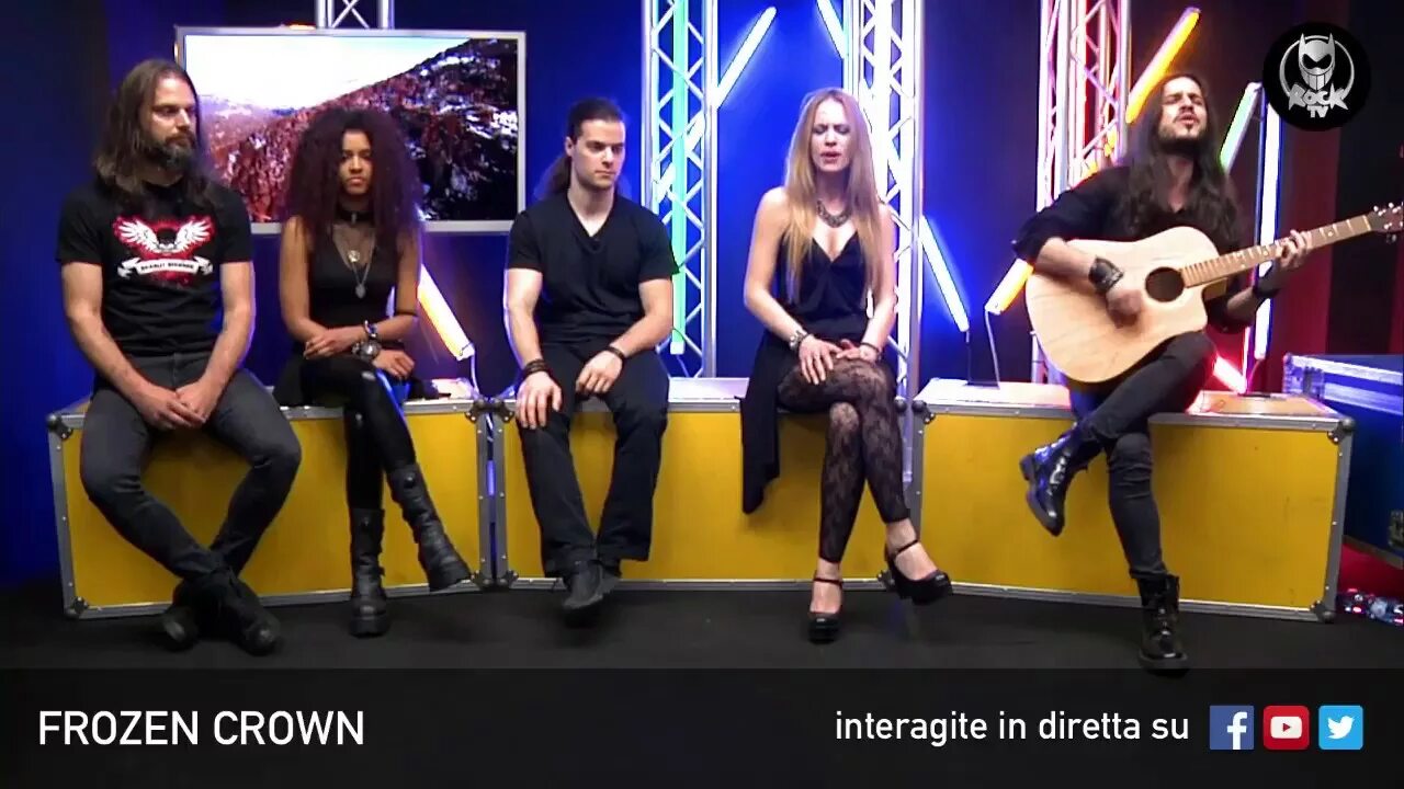 Frozen crown группа гитаристка. Frozen crown crowned in frost 2019. Frozen crown фото. Исполнитель frozen crown. Frozen crown crowned in frost 2019.