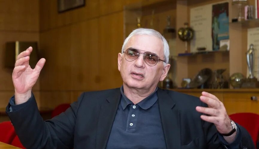 Почему ушел шахназаров из здравствуйте товарищи программы. Директор мосфильма. шахназаров мосфильм.