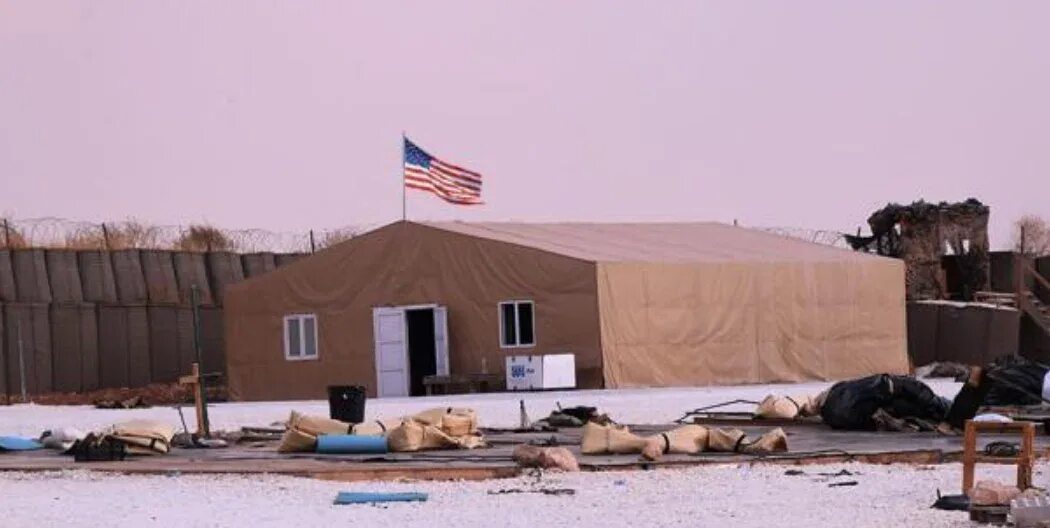 Нападение на базу. База США В Сирии. Военные базы в Сирии. Военные базы США В Сирии. Военная база.