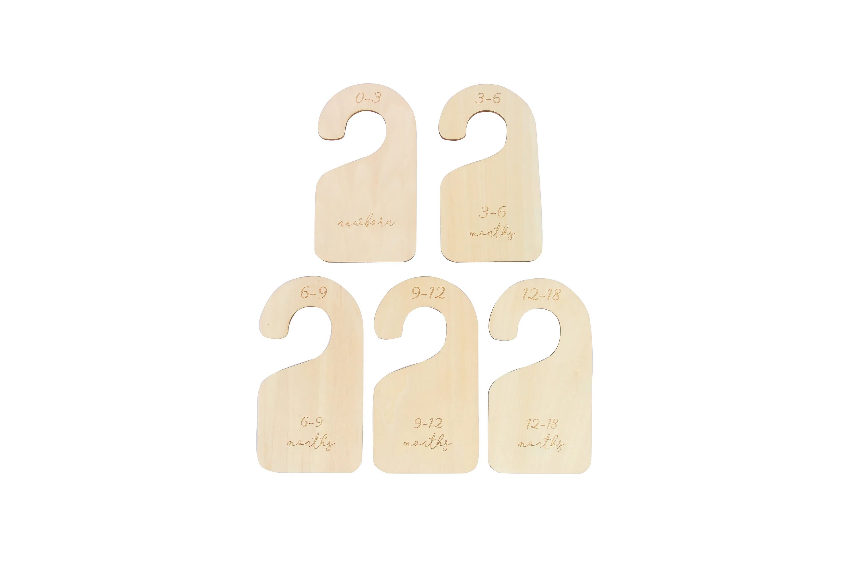 разграничители для вешалок. разделитель для полок шкафа вертикальный. органайзеры для хранения вещей в шкафу. разделитель для плечиков. разделители для одежды.