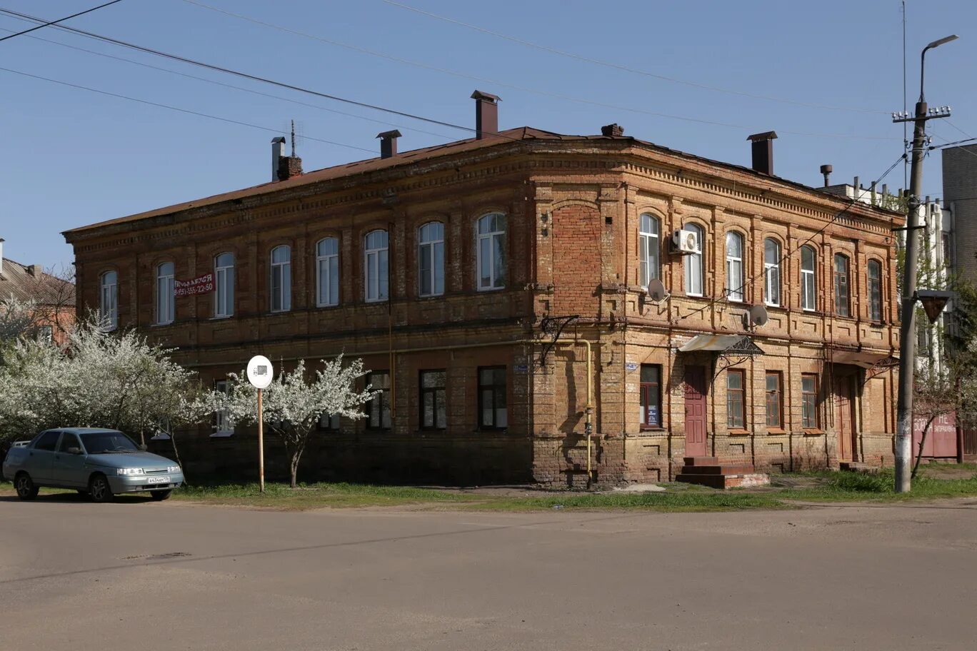 Борисоглебск здания. Борисоглебский Воронежская область. Картинная галерея имени Шолохова в Борисоглебске. Город Борисоглебск Воронежской. Улица большая Борисоглебск.