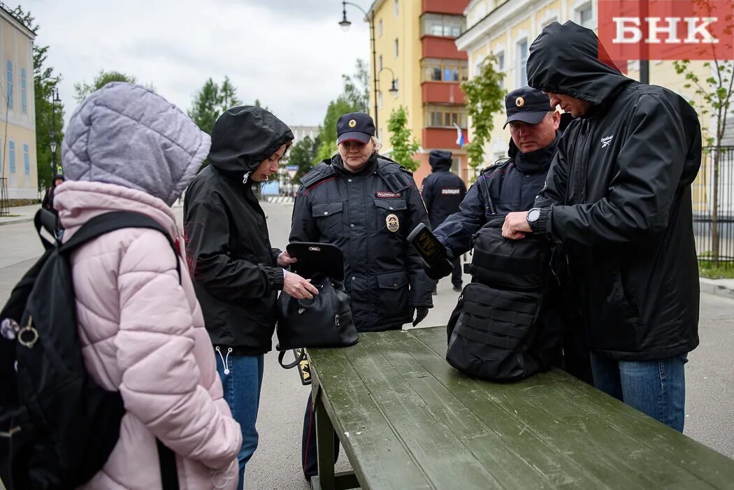 Мошенничество подростков