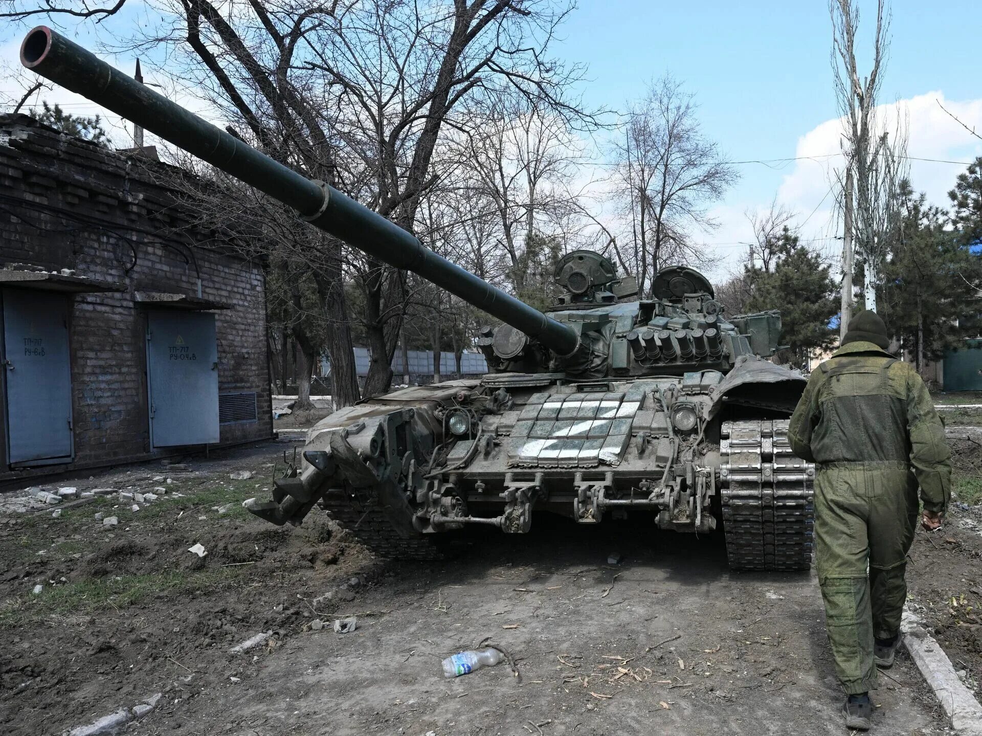 Ситуация на фронте сейчас видео. Т-72 Мариуполь. Т-72 ЛНР. Авдеевка т 72. Танки т72 на Донбассе.