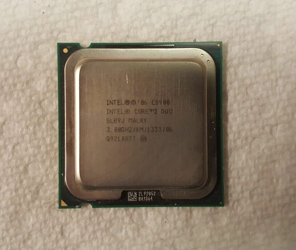 Intel core 2 duo оперативная память. Процессор Intel Core 2 Duo. 2 Duo e8400. Intel Core 2 Duo e8400 lga775, 2 x 3000 МГЦ. Intel Core 2 Duo e8400-3.8 MHZ.