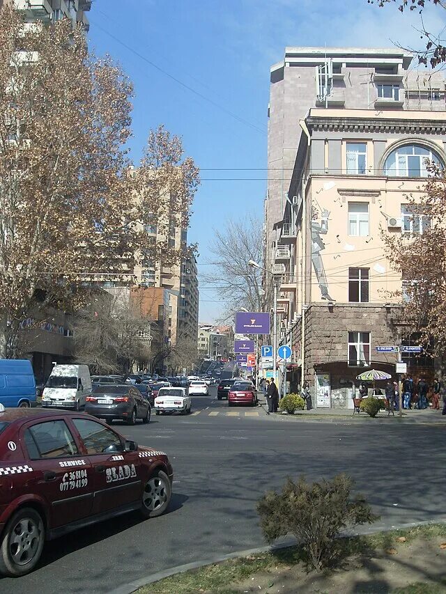 Sherep ул амиряна 1 фото. Улица амиряна. ул амиряна в ереване. амирян 27 ереван. амирян улица 27.
