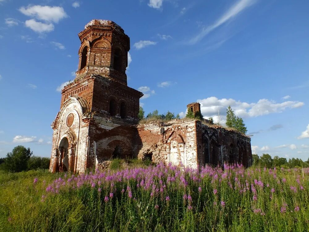 Край деревни 7. Церковь село Мосино Пермский край. Церковь село Попово Пермский край. Разрушенные храмы Пермский край. Ординский район Пермский край.