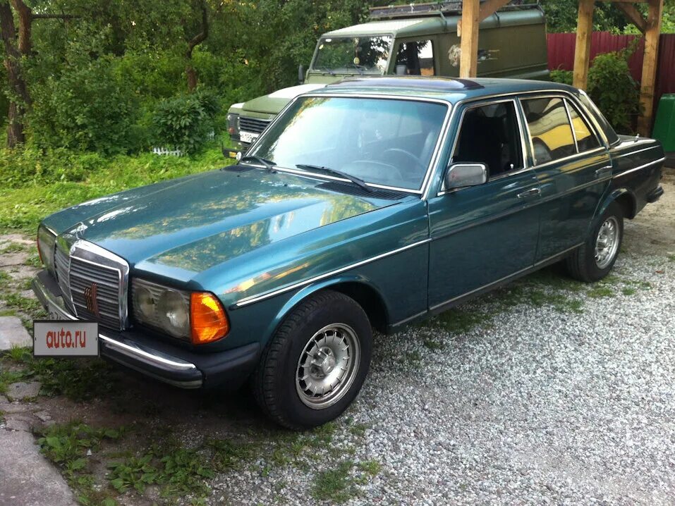 Куплю 123 кузов. Мерседес w123 зеленый. Mercedes w123 1978. Mercedes 123 кузов. Mercedes w123 1975.