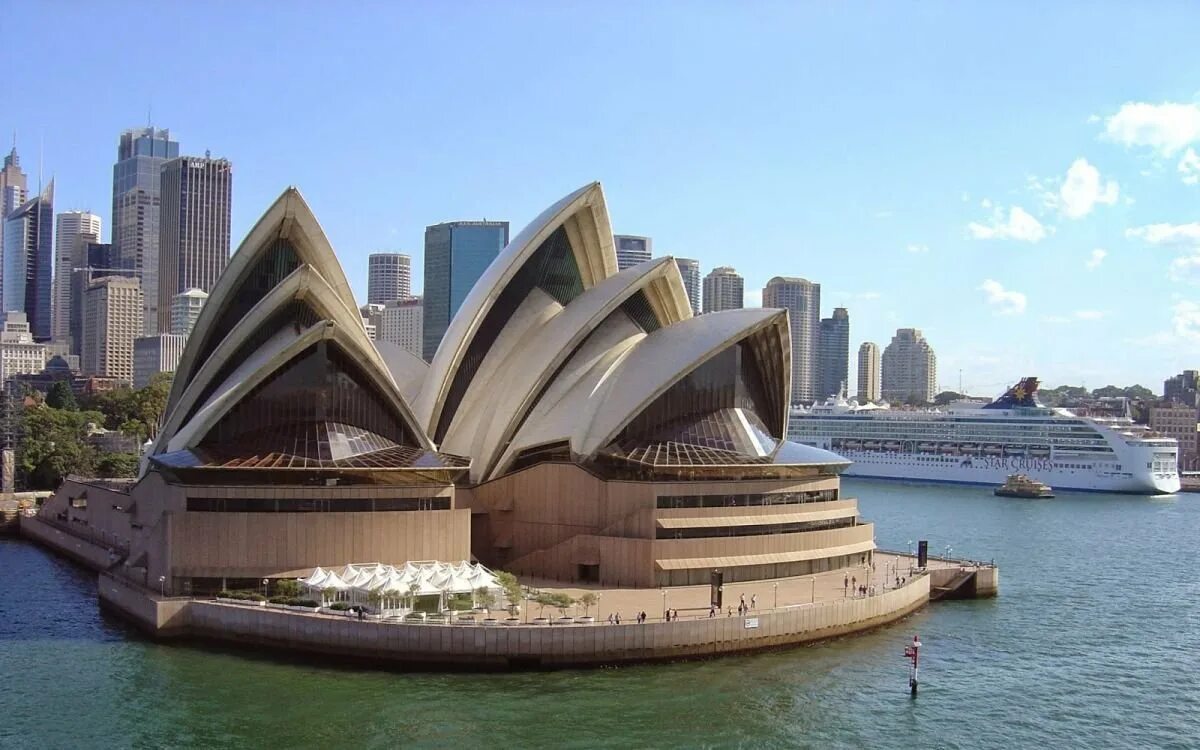 Какие основные достопримечательности. Сиднейский оперный театр Австралия. Сиднейский оперный театр- г.Сидней (Австралия). Оперный театр в Австралии. Опера Хаус Сидней Австралия.