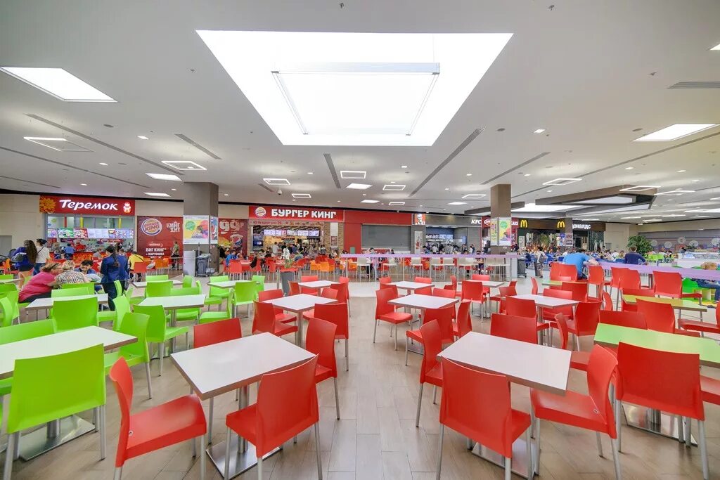 Тц весна химки. Торговый центр весна москва. Интернет трц. Торговый центр весна внутри. Весна торговый центр москва алтуфьево.