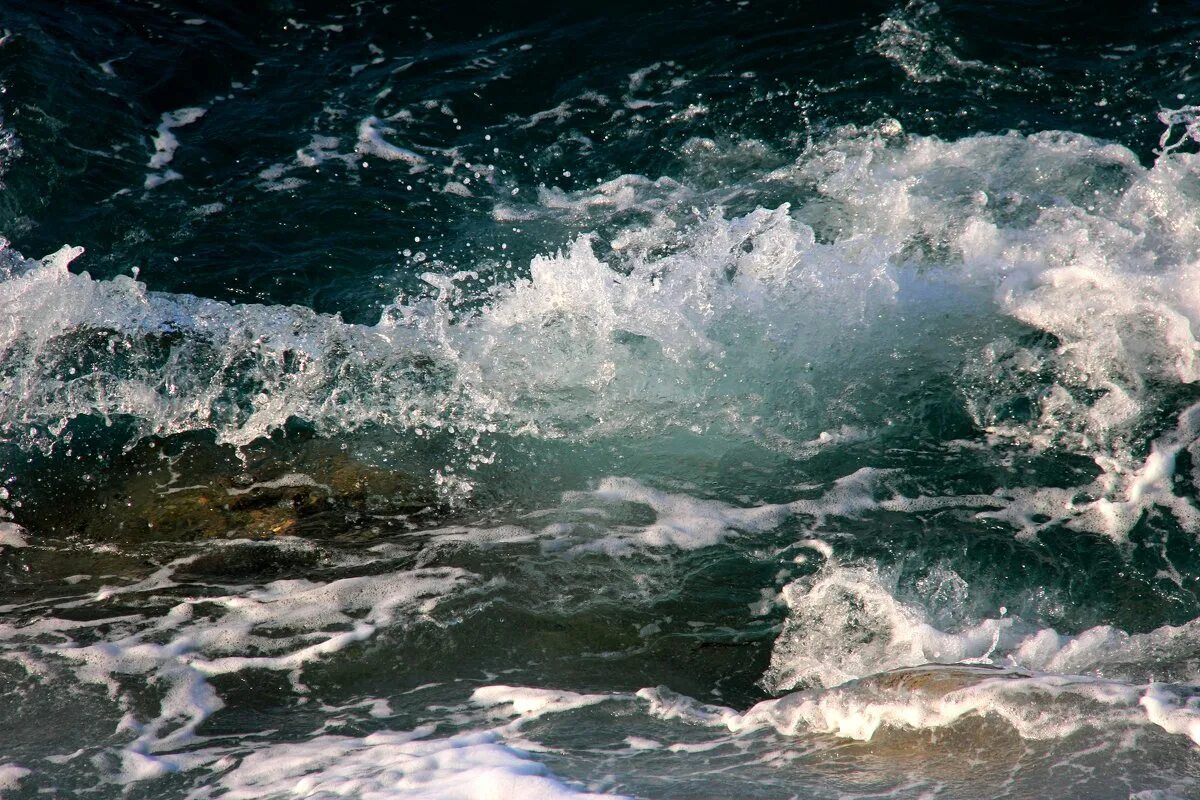 Волнующий воду. Море волнуется. Взволнованное море. Волнение на море. Море, волны.