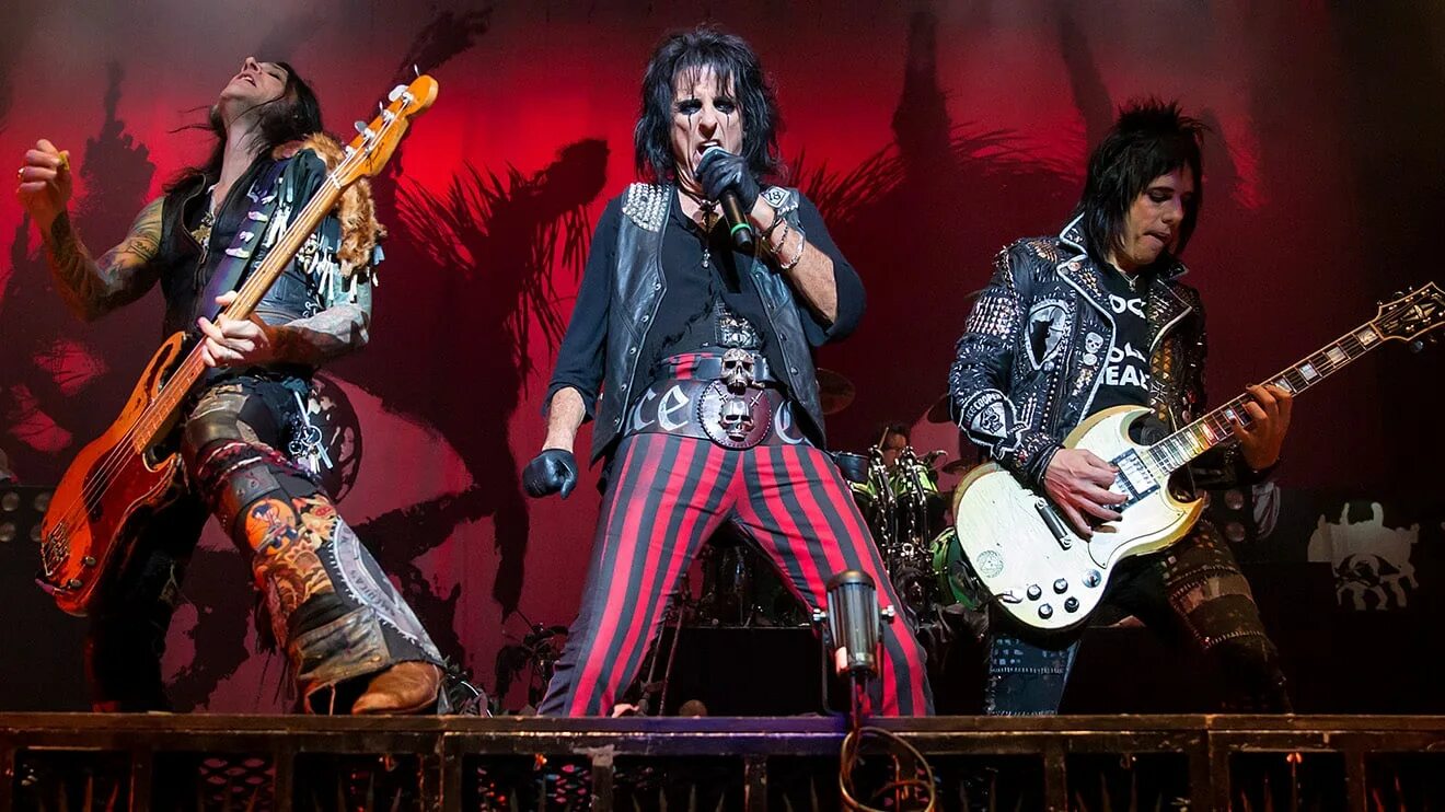 Элис купер 2021. Элис купер в молодости. Элис купер состав группы. Элис купер рок-певцы. Элис купер группа.