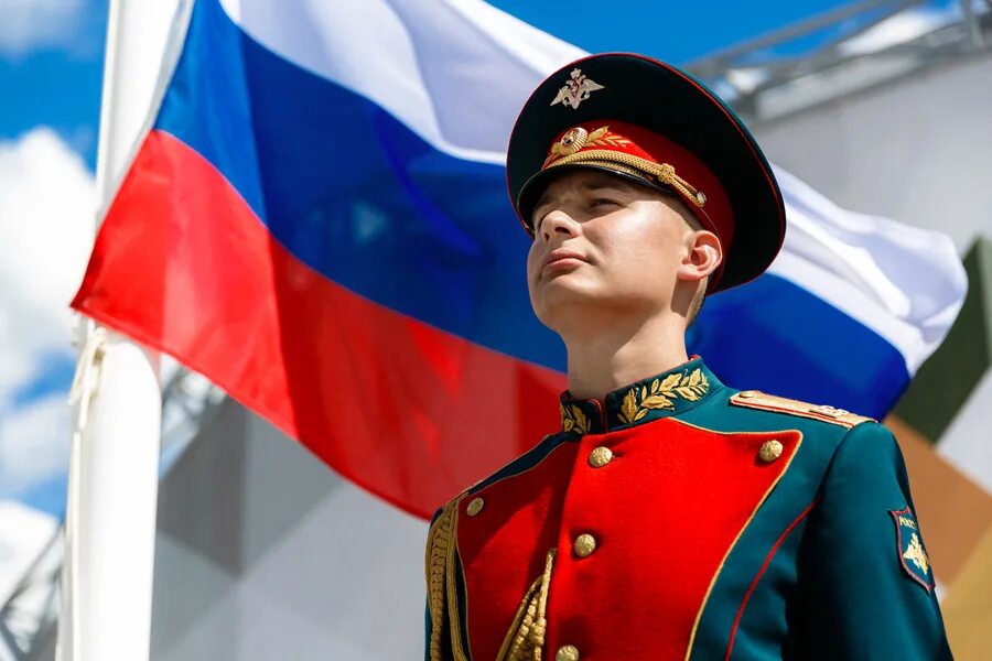 Лучшие патриотические проекты. Военно патриотический фон. Патриотическая заставка. Воспитание патриотизма. Лучшие патриотические проекты.
