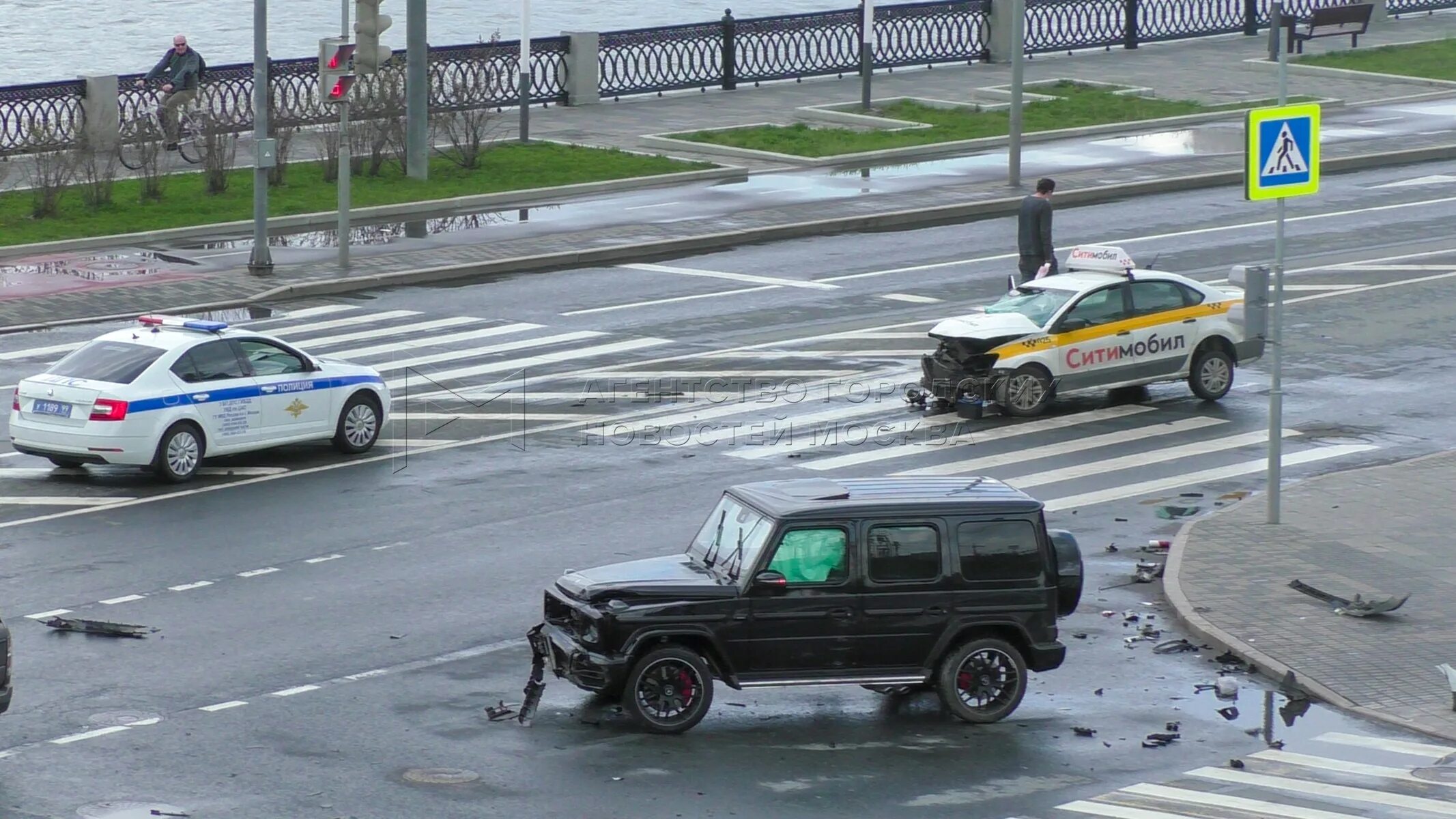 Москва 24 дтп сегодня. Дтп на садовом кольце 01 04 2021. Москва 24 дтп сегодня. Дтп на зубовском бульваре в москве. Мкад 76 км внутренняя сторона.
