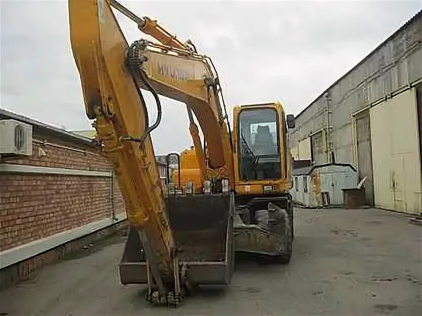 Hyundai r140w-7. Экскаватор Hyundai r140w 7. Экскаватор Daewoo dh130w. Экскаватор Дусан 140 колесный. Работа экскаватором краснодарский край