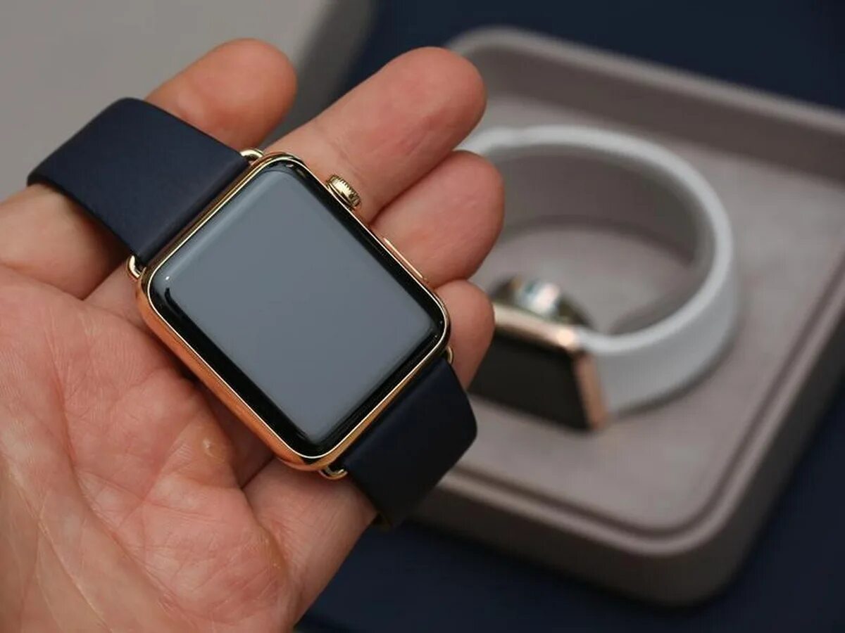 Эппл вотч последняя модель мужские. Apple iwatch 7. Часы эппл вотч 5. Часы эппл вотч 4. Часы эппл вотч 7.