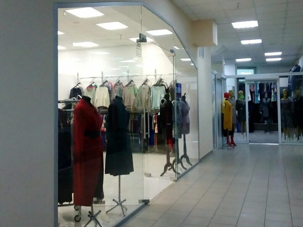 Магазин арзан казань. Досмарко одежда омск. Син магазин одежды. Досмарко одежда омск. Досмарко одежда омск.