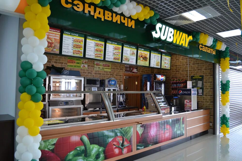 Блок быстрого питания. Сеть кафе Subway. Subway сеть ресторанов сети быстрого питания. Сабвей фудкорт. Закусочная сабвей.