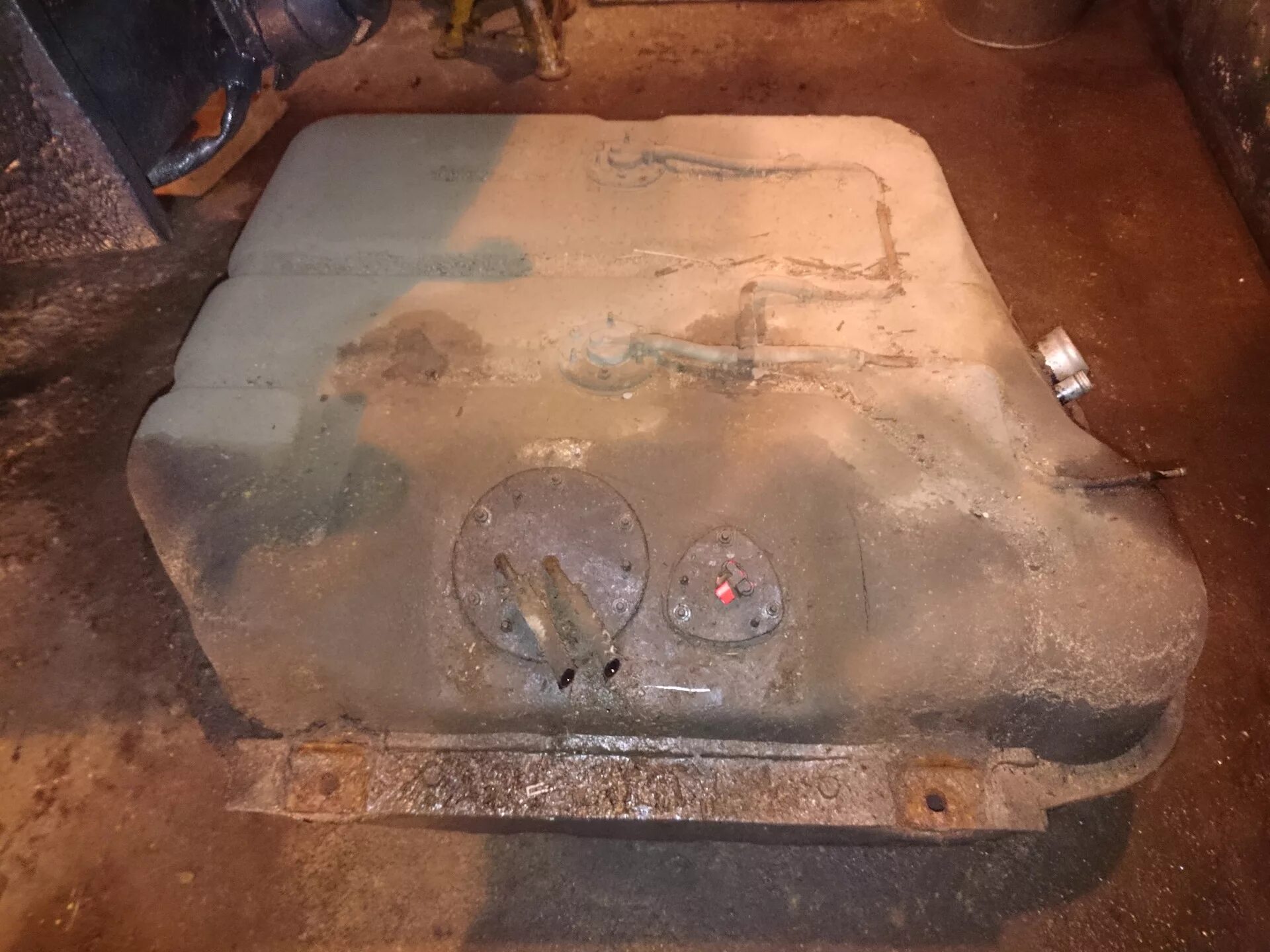 Бак паджеро 2 дизель. Бак паджеро 2 дизель. Топливный бак митсубиси паджеро 2 дизель. Топливный бак митсубиси паджеро 4 дизель. 2 дизель.