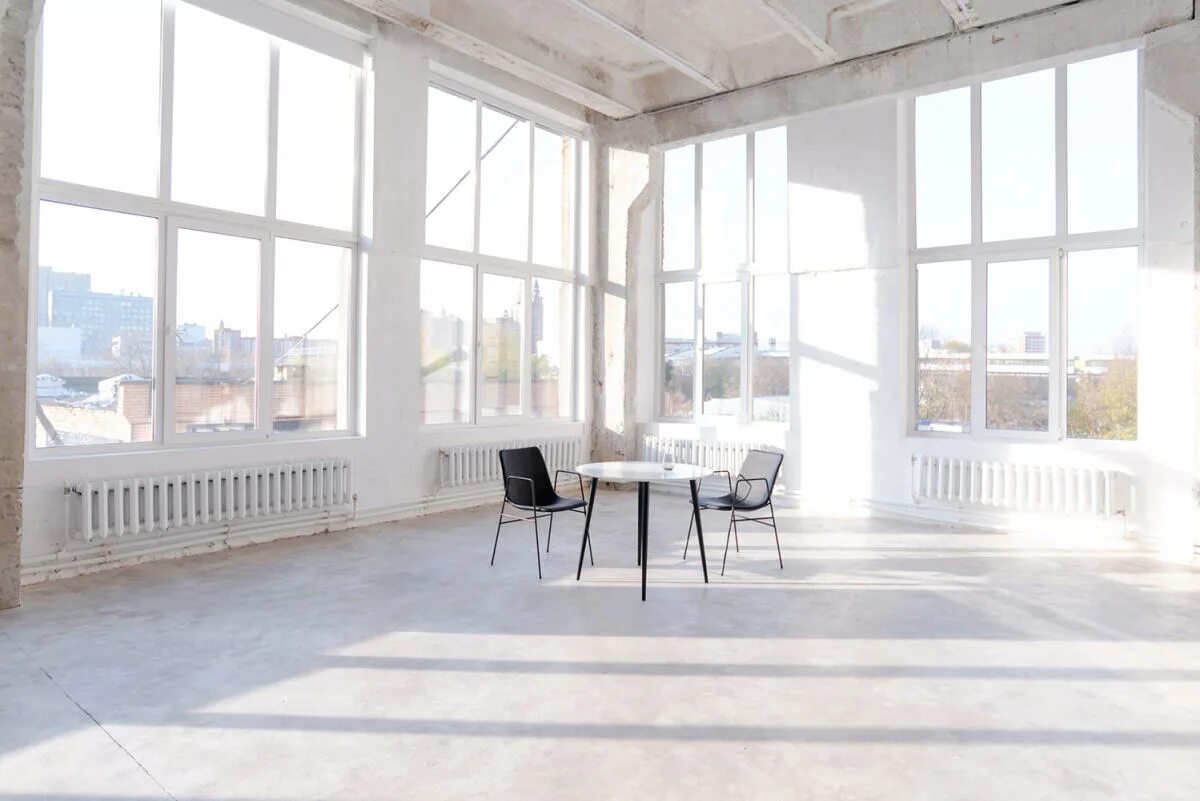 Cross studio зорге. Cross studio зал хельмут. кросс студио авангард. фотостудии в москве с большими окнами. окно в фотостудии.
