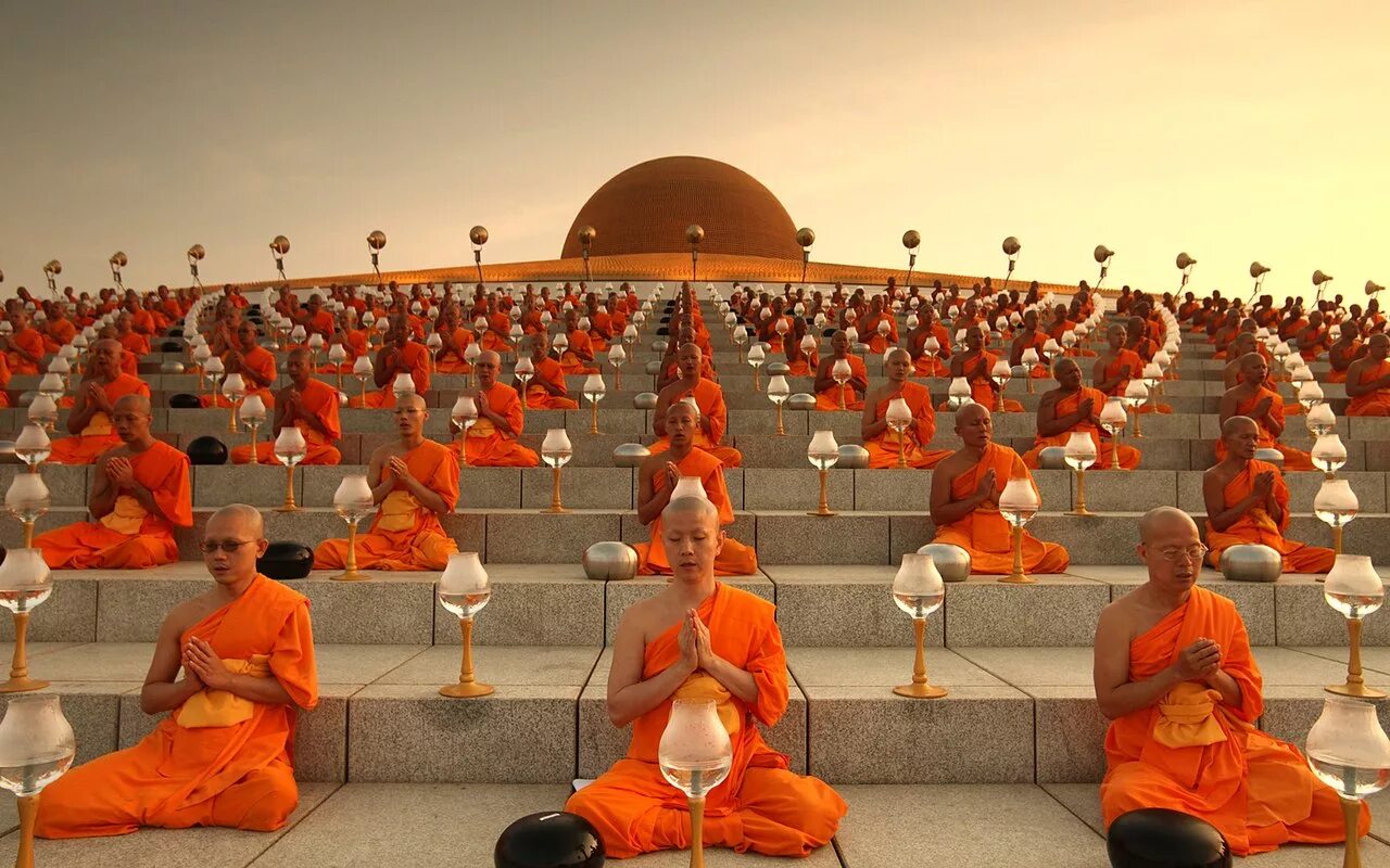 Храм ват Пхра Дхаммакая Таиланд. Тхеравада-хинаяна. Буддизм Тхеравада /хинаяна Будда. Тхеравада и махаяна.