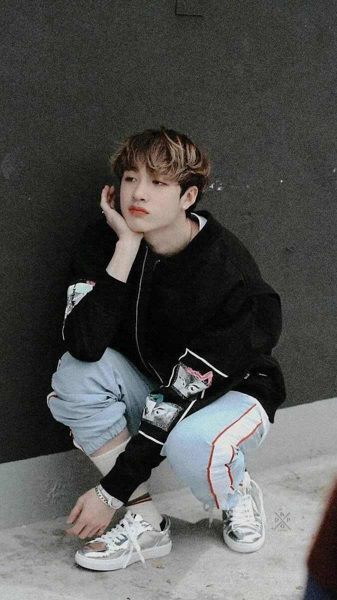 Бан чан 2022. Бан чан stray kids блондин. Бан чан. Лино из stray kids эстетика. Stray kids бан чан.