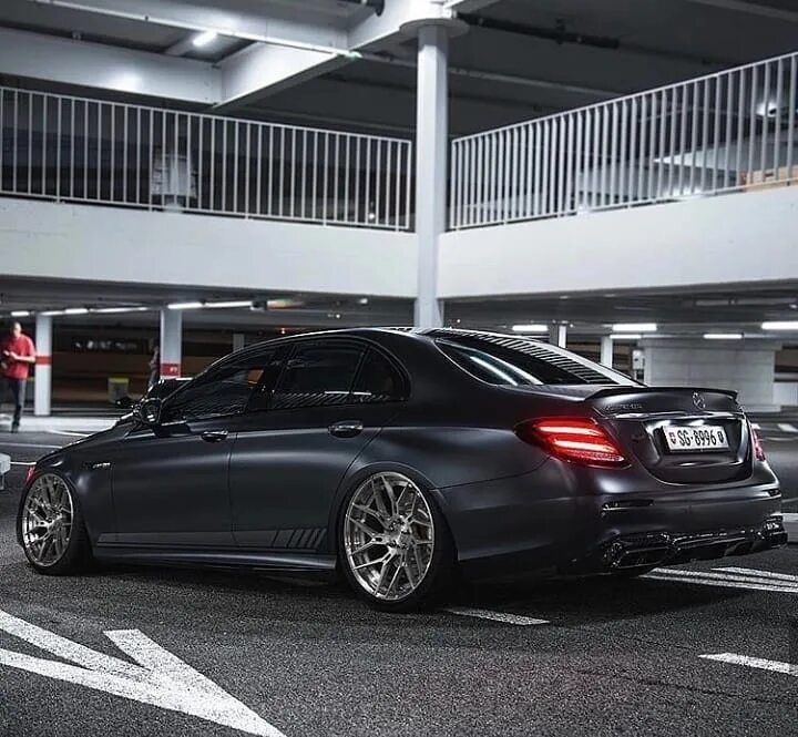 Mercedes e63s AMG. Мерседес е63 АМГ. E63 AMG Brabus. Мерседес АМГ Е 63 S. Купить е 63