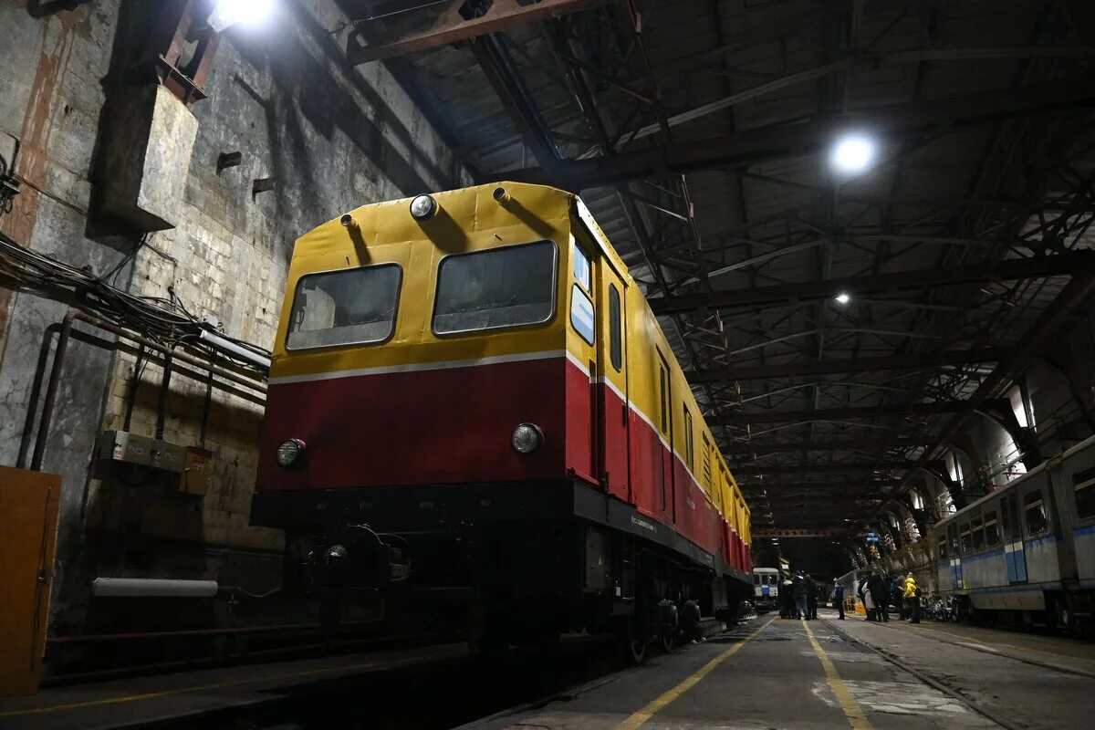 Экскурсия в метрополитен. Ночная экскурсия в метро. Ночная экскурсия по метро в Москве. Ночная экскурсия в метро Москвы. Ночные экскурсии в метро в москве