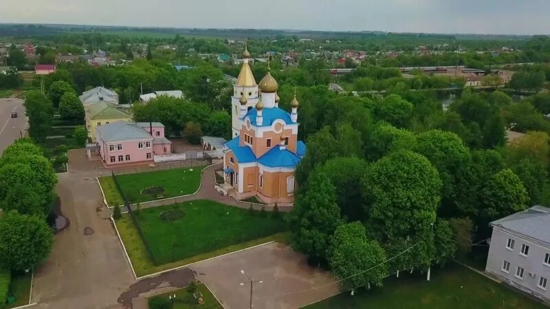 Пгт Змиевка Орловской области. Пгт Змиевка Свердловский район. Поселок Змиевка Свердловского района Орловской области. Змиевка Церковь Орловская область.