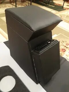 Задний подлокотник бар