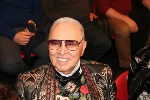 Сколько лет вячеславу зайцеву