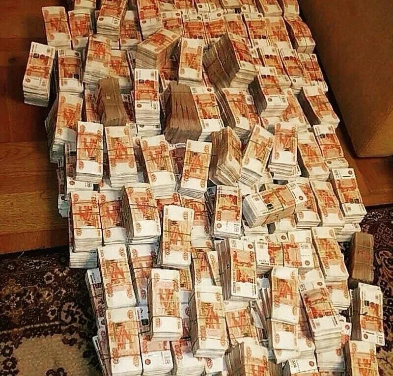 Чг много денег последняя версия. Егор панов гувд москвы обыск. егор панов петровка 38. много пачек денег. тонна денег 5000.
