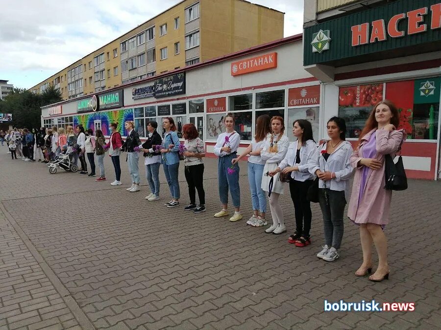 Погода в бобруйске. Бобруйск центр мира. Бобруйск август. Дисской Бобруйск. Почему Бобруйск так называется.