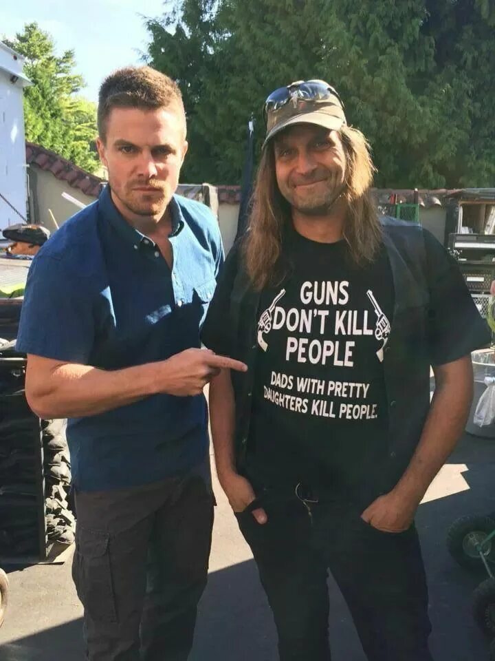 Dont killed. Ганс донт килл пипл. Guns don't Kill people. Guns don't Kill people i Kill people. Guns don't Kill people косплей.