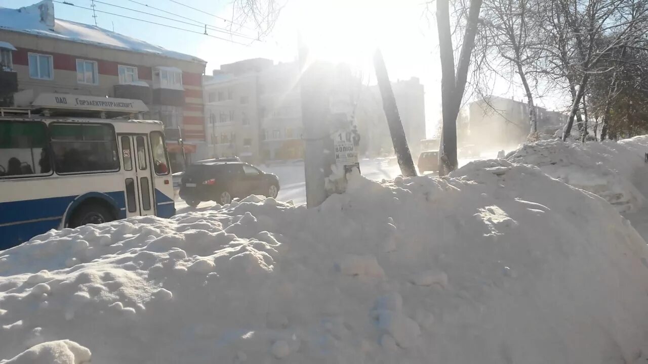 Погода в кузнецком сейчас. Ленинск-Кузнецкий зимой. Зимний Ленинск Кузнецкий. Зима в Ленинске Кузнецком. Снег в Ленинске-Кузнецком.