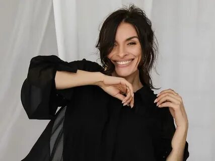 Порно көру: ұлы ұйықтап жатқанда анасын трахает