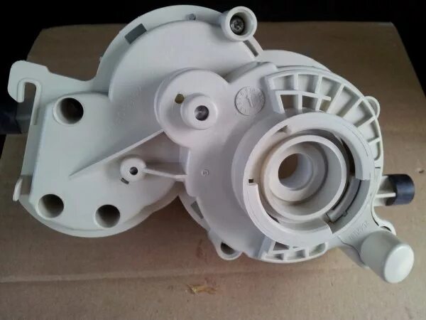 Корпус редуктора мясорубки мулинекс hv4. Корпус редуктора мясорубки unit 452. Мулинекс редуктор 2642096сн. Редуктора мулинекс. Редуктора мулинекс.