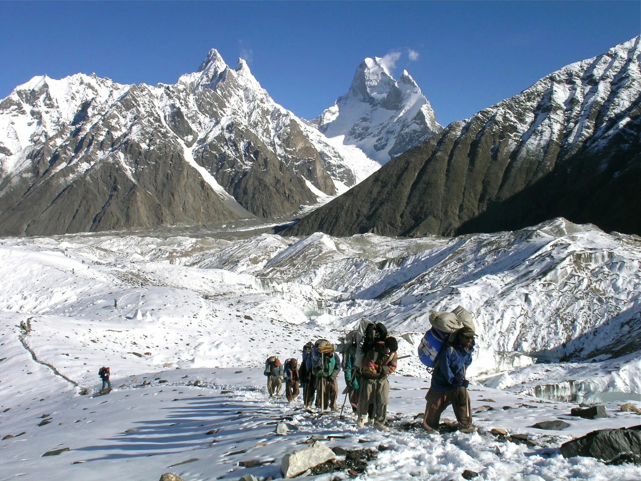 Grand pamir. Чогори (Каракорум). Каракорум восьмитысячники. Пик к2 Чогори. Каракорум вершина Чогори.