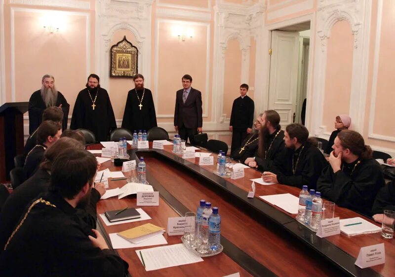 Управляющий делами церкви. Московский патриархат собор. Московской патриархии митрополит воскресенский дионисий. Митрополит варсонофий. Управляющий делами церкви.