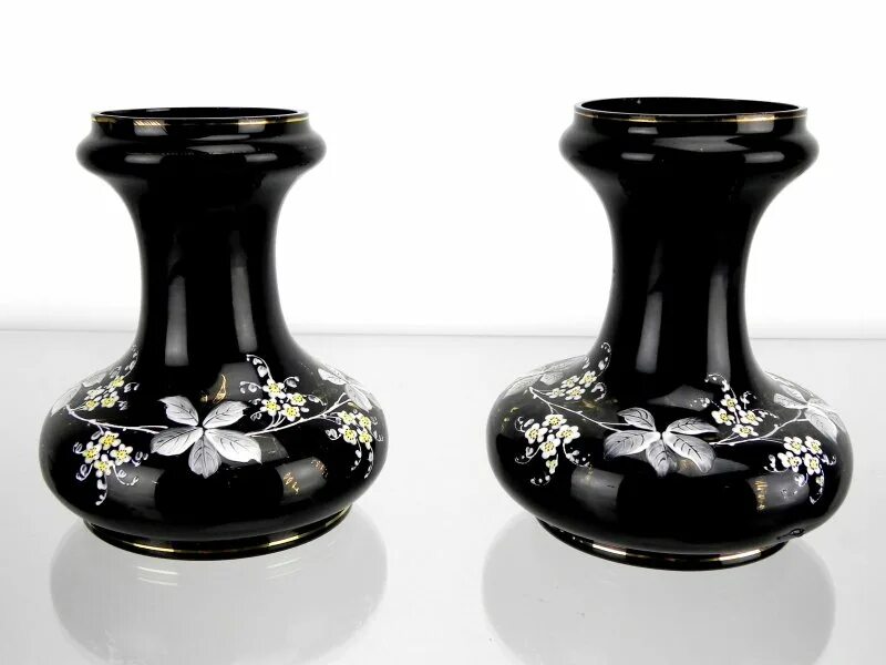 Гуру вазы. Маленькие вазы. Вазы для цветов. Гранитные вазы. Маленькие керамические вазы.