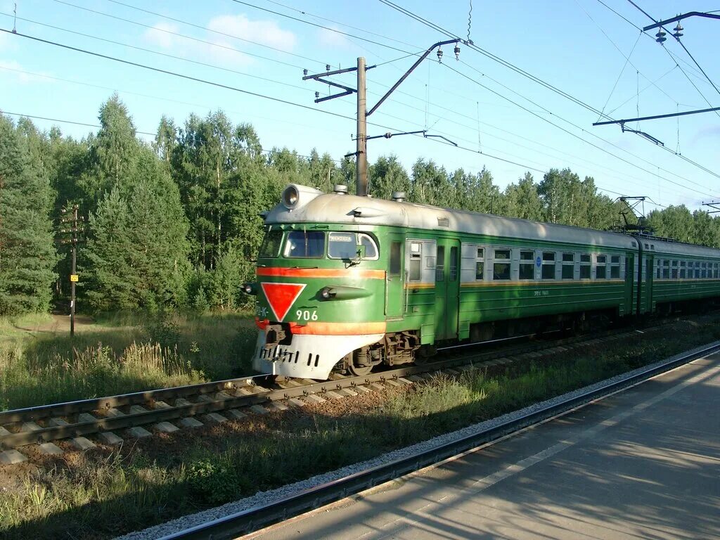 67 км сосново. Дпк сосновый бор мытищи. Поселок сосны. Станция 67 километр. Поселок сосны.