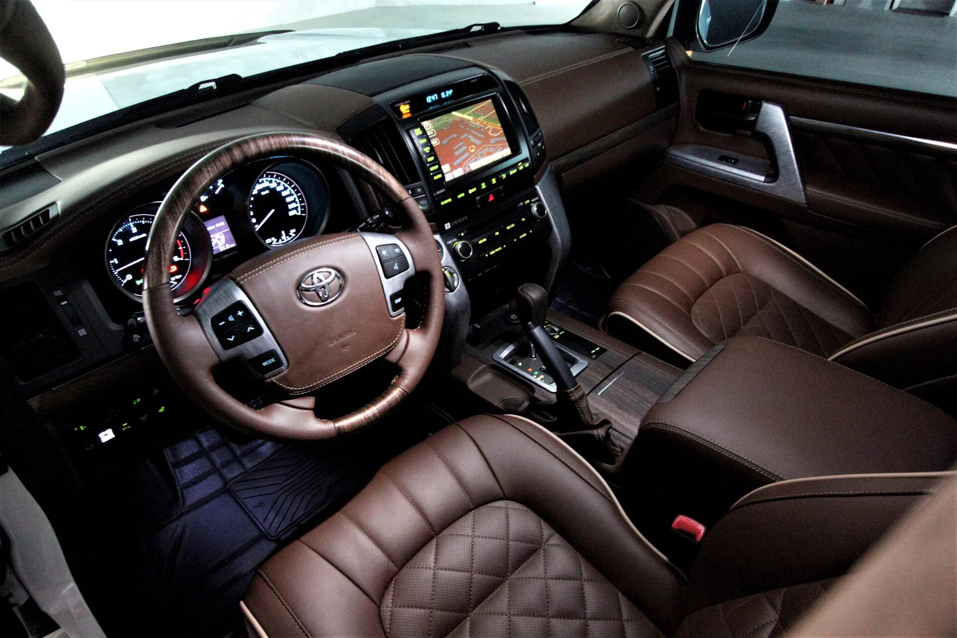 Toyota 200 100