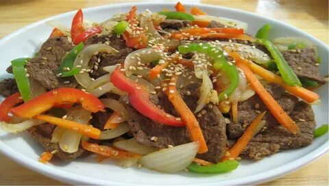 Говядина с перцем и кунжутом