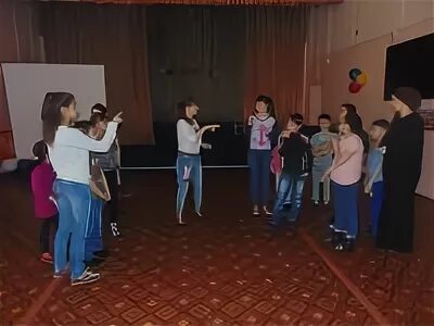 Излучинск школа интернат для глухих. Излучинский дом интернат фото. Школа интернат излучинск. Излучинск интернат для глухих. Школа интернат излучинск.