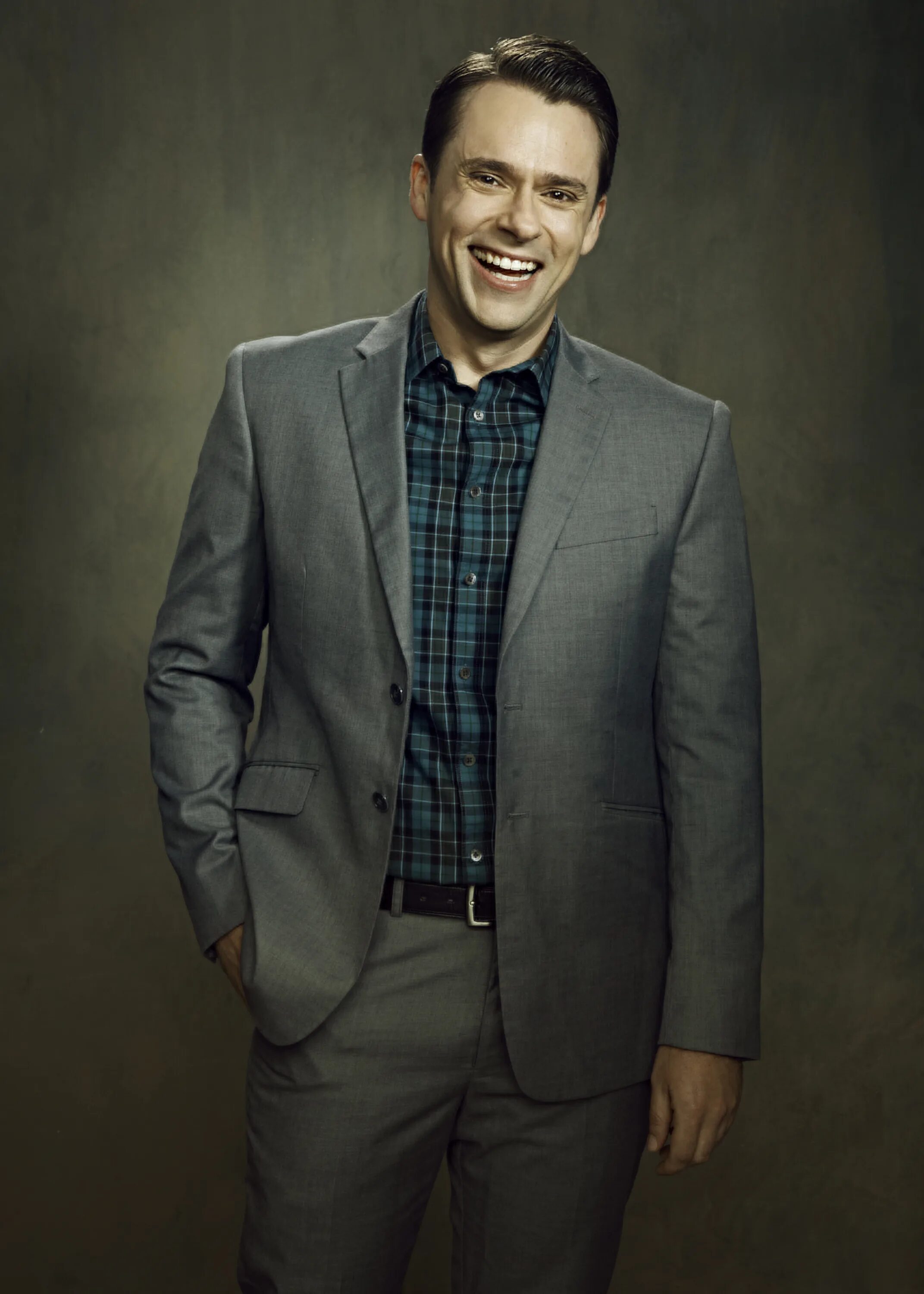 Брайан сэйфи и дерек микер. Брайан сэйфи теория большого взрыва. Bryan ockert. Брайан сэйфи 911. Брайан сэйфи.