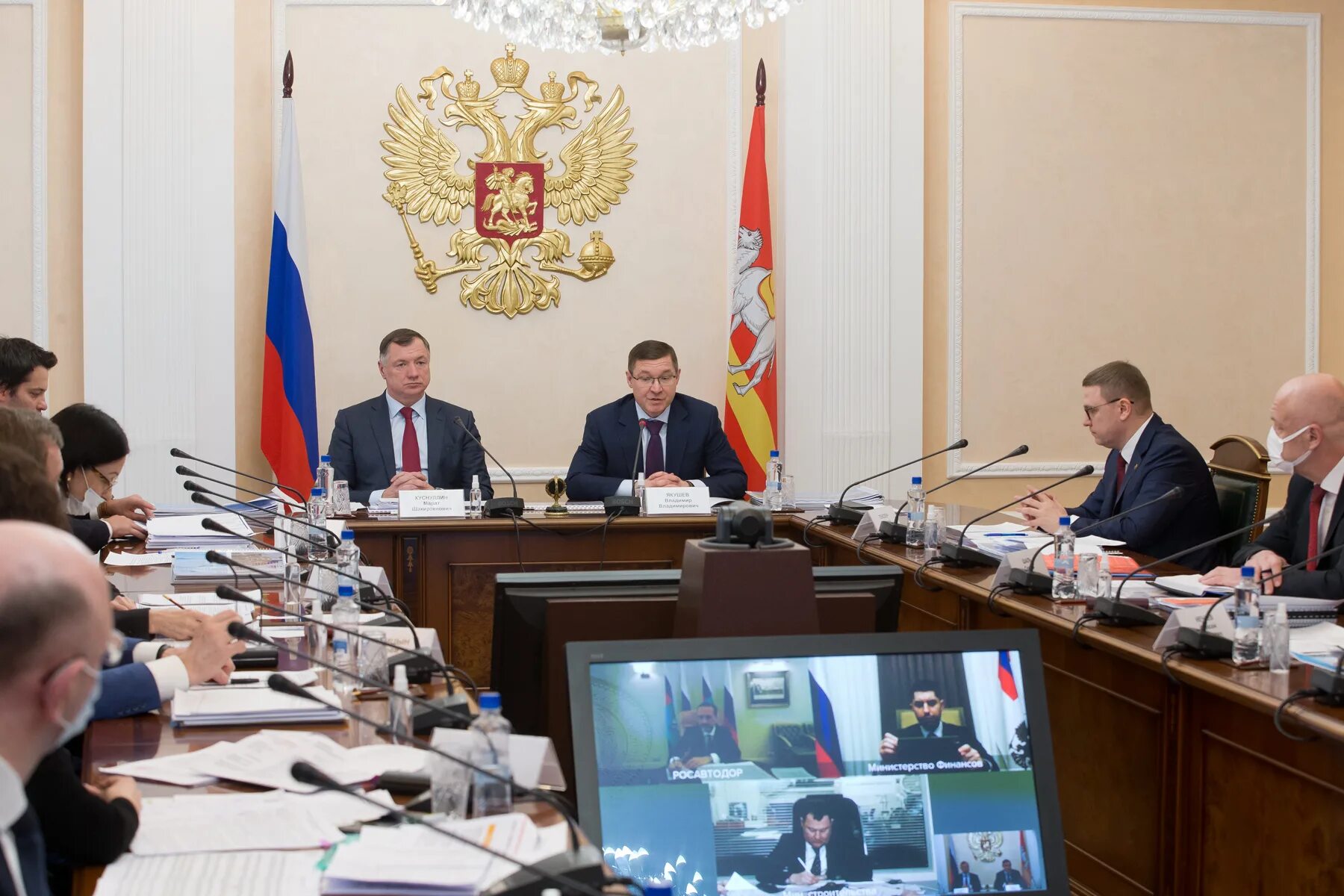 Заседание ростовской городской думы. Парламентская группа это. Комиссии правительства рф. Круглый стол конференция. Совещание по вопросам социально экономического развития.