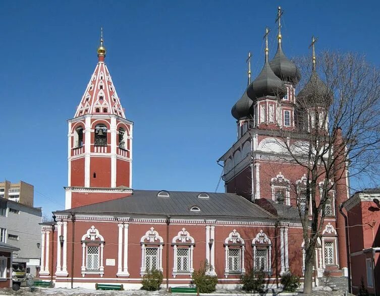 москва храм ризоположения на донской. москва храм ризоположения на донской. ризоположения на донской храм сайт. церковь на донской улице в москве ризоположения. монастырь ризоположение в москве.