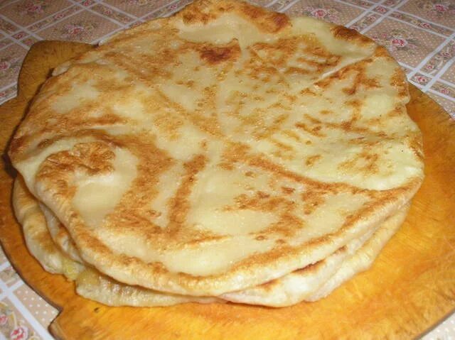 Плацинды с картофелем. Плацинды молдавские. Плацинды. Плацинды на кефире рецепт. Плацинды молдавские рецепт с фото.