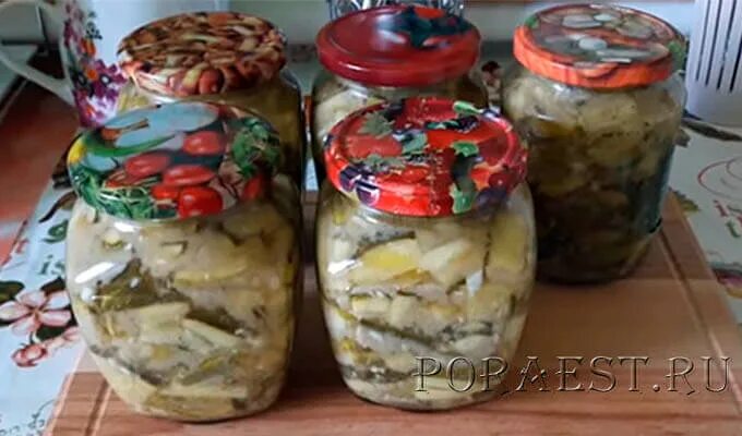 Рецепт огурцы с молотым перцем на зиму. Огурцы с черным молотым перцем на зиму. резаные огурцы с черным молотым перцем на зиму. огурцы с черным молотым перцем на зиму в банках. рецепт огурцов с молотым черным перцем на зиму.
