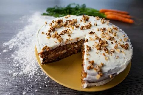 Морковный пирог с грецкими орехами и корицей