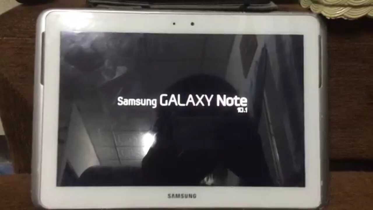 Samsung планшет включается. Экран на планшет Samsung Galaxy Note n8000. Разбитый планшет Samsung Galaxy Note 10.1. Планшет Samsung Galaxy Note 10.1. Кнопка на планшет Samsung n8000.